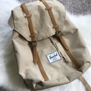 SALE ⭐️ Herschel Little America Backpack Tan